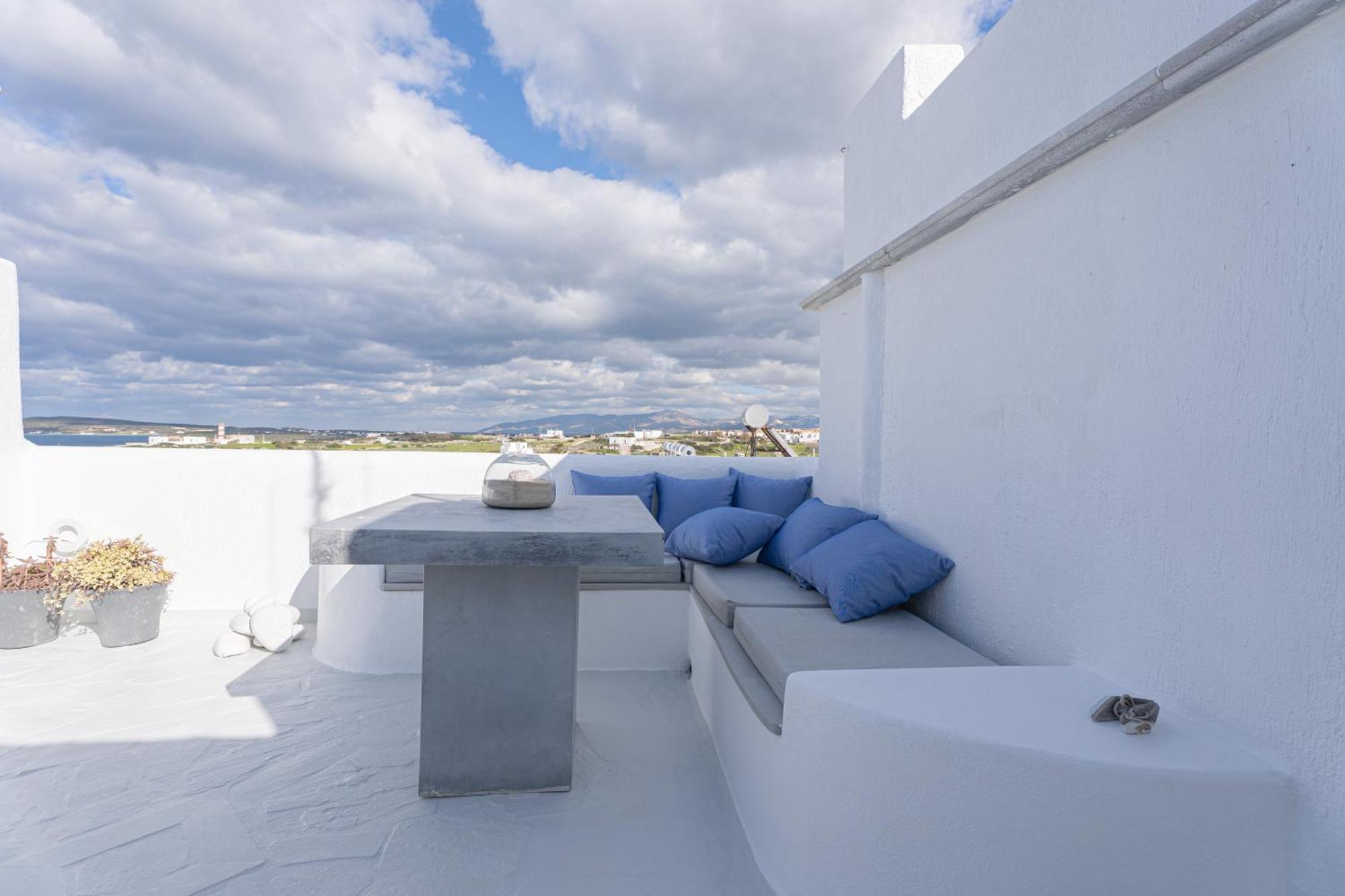Pure White 1Bd House With Amazing Sea Views In Naousa Εξωτερικό φωτογραφία